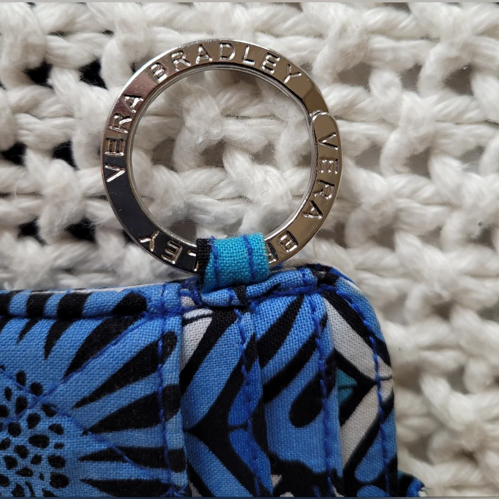 Vera Bradley Quilted Blue Bayou Floral/Herringbone Keychain Card Holder - Picture 2 of 11